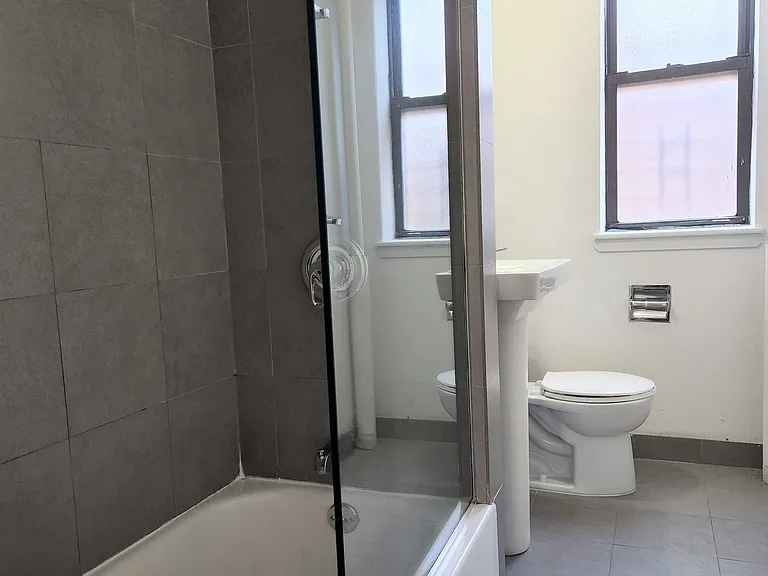 560 W 126th St #5A — Photo 6