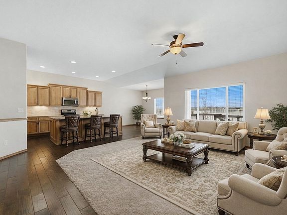 3rd image of 13222 W Hunters View St