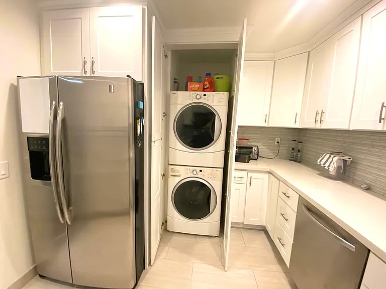 18350 Hatteras St #231 — Photo 6