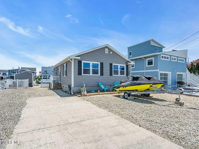 53 E Coral Dr — Photo 4