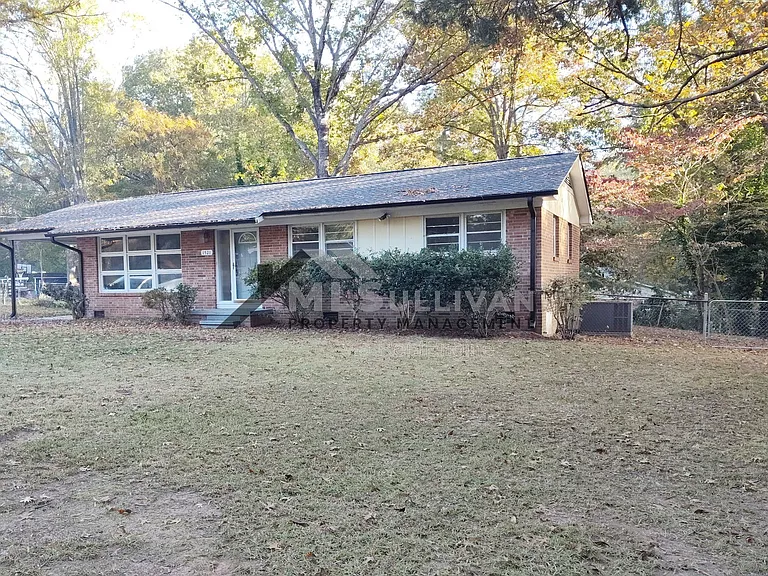 1521 Euclid Rd — Photo 17