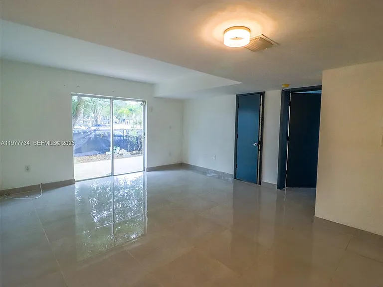 14010 NE 3rd Ct #1 — Photo 14