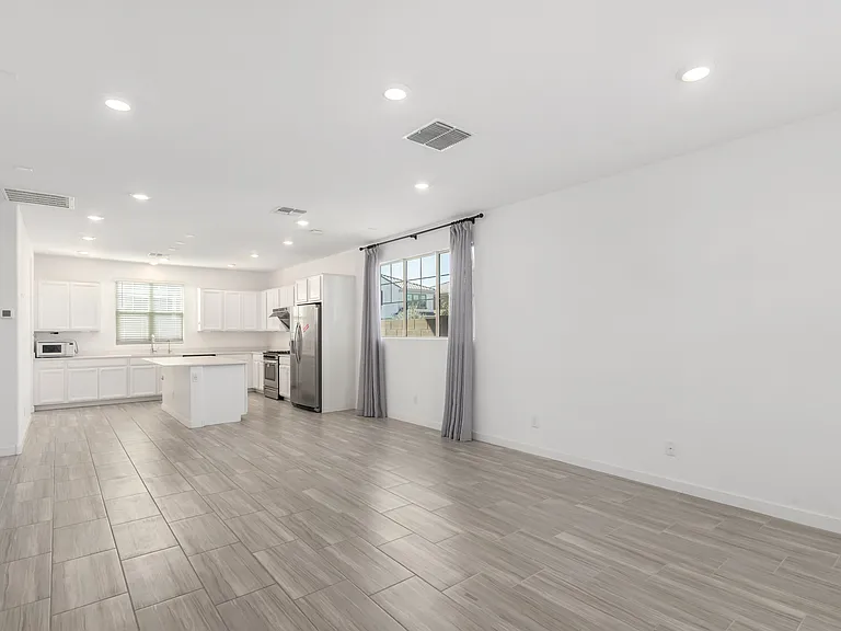 1131 E Marlin Dr — Photo 11
