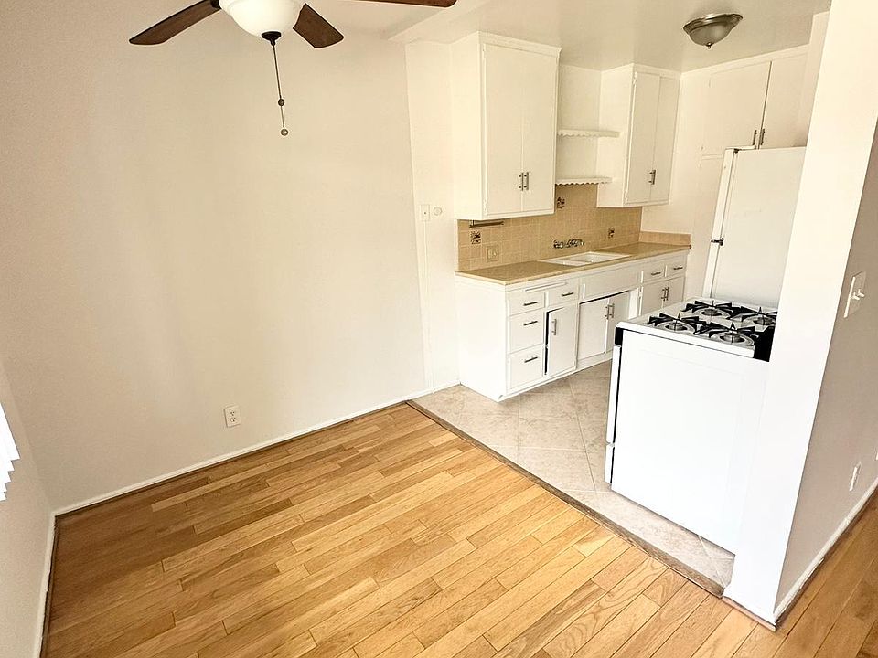 2nd image of 1038 N Sierra Bonita Ave APT 6