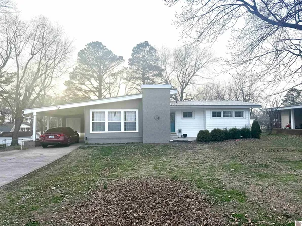 113 Lincoln Dr, Mayfield, KY 42066