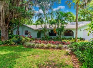 8868 SW Tropical Ave, Stuart, FL 34997