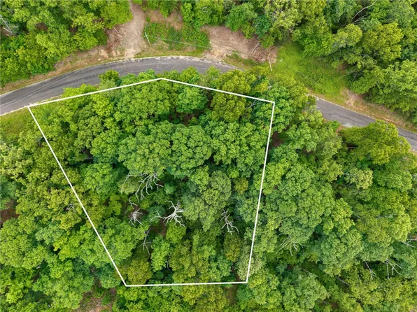 Banff Dr #17, Bella Vista, AR 72715