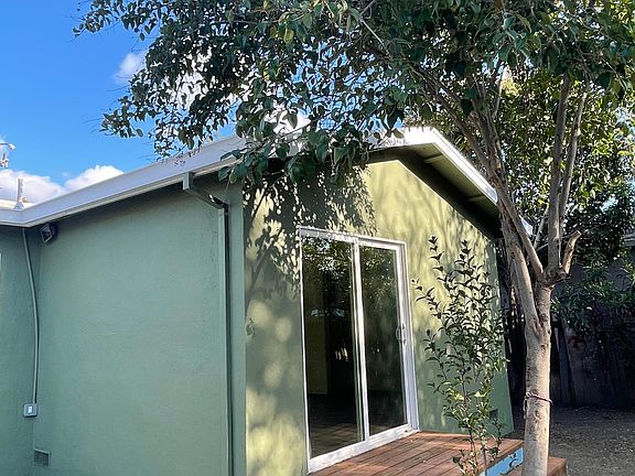 4th image of 243 Gardenia Way