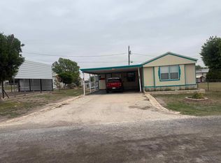 96 Mulberry St, Del Rio, TX 78840