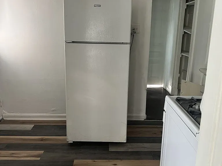 310 E King St #1 — Photo 3