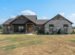 2215 Deepwood Dr, Alma, AR 72921