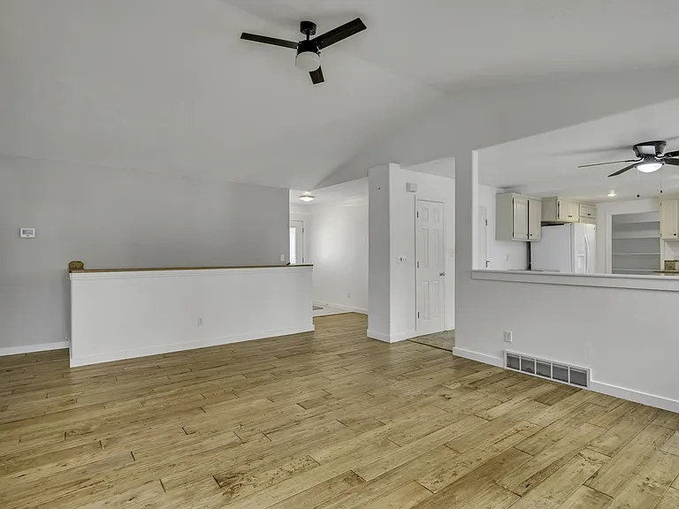 778 S 410 E — Photo 5