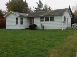 139 Cram St, Bradley, ME 04411