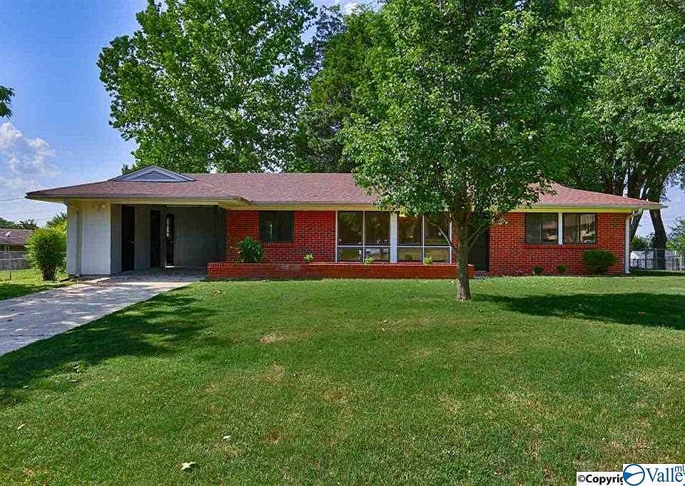 1st image of 1110 Woodall Cir NW