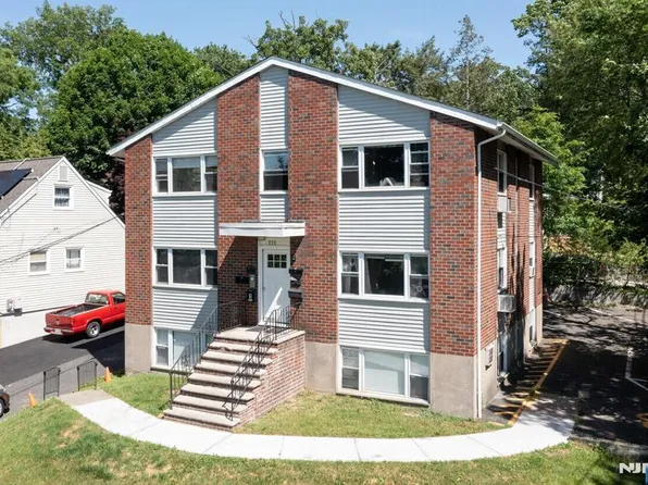 275 Grand Ave, Leonia, NJ 07605