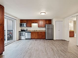 1520 NE 143rd St #101, Seattle, WA 98125