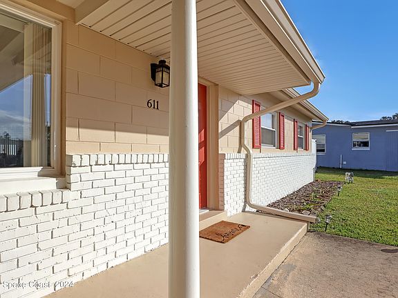 3rd image of 611 Clarewood Blvd