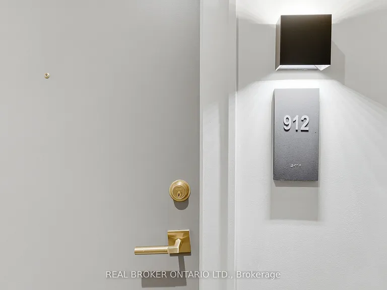 2 Manderley Dr #912 — Photo 3
