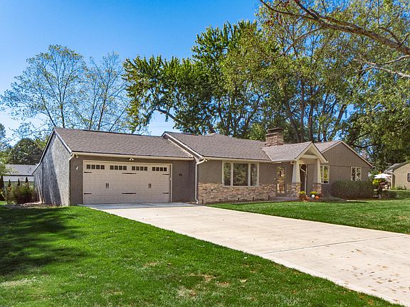 3rd image of 147 Longview Dr