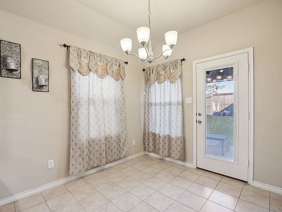 2nd image of 312 Brazoria Ln