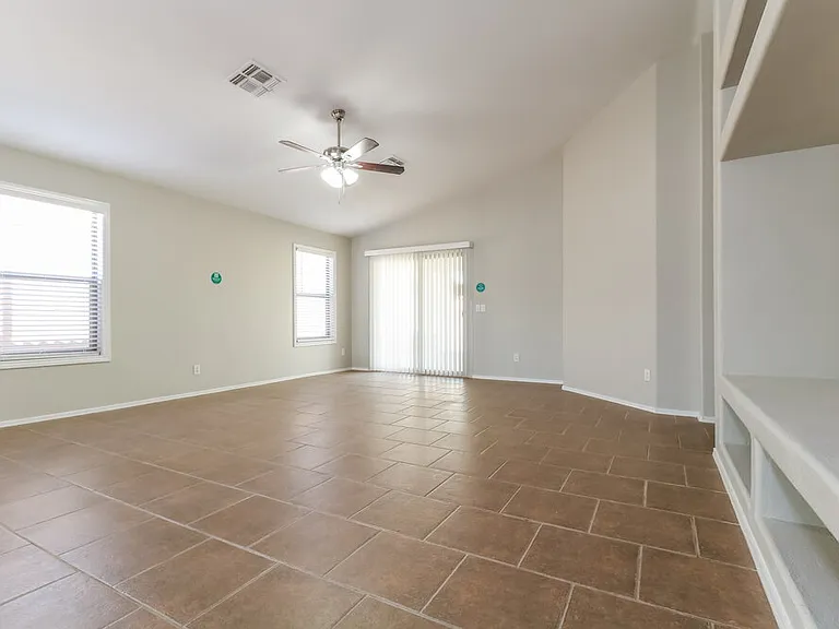11456 W Sheridan St — Photo 3