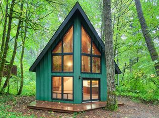 70472 E Terrace Dr, Rhododendron, OR 97049