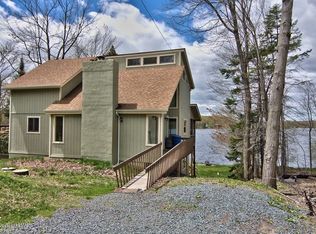 1271 Arrowhead Dr, Pocono Lake, PA