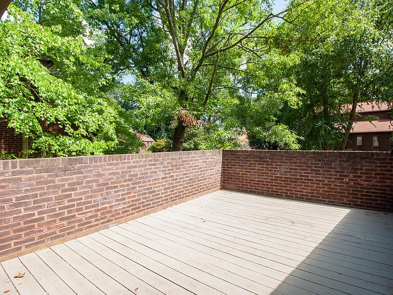 3503 Redwood Ct — Photo 47