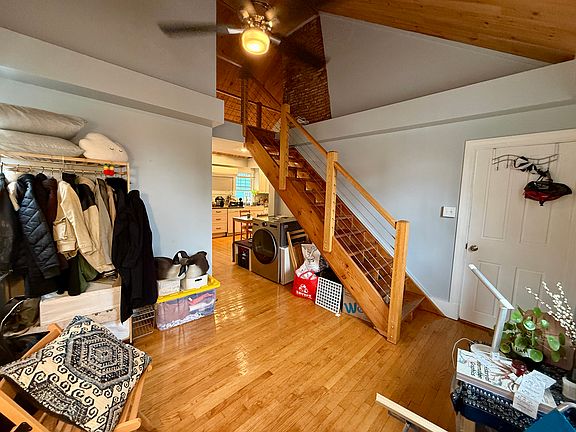 2nd image of 405 Benefit St #B
