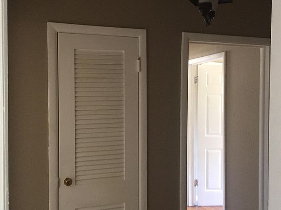 3rd image of 9102 Lugary Dr