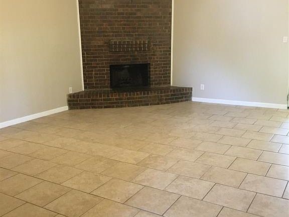 3rd image of 6408 Walnut Springs Dr