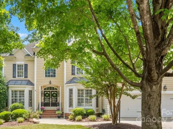 1240 Toteros Dr, Waxhaw, NC 28173