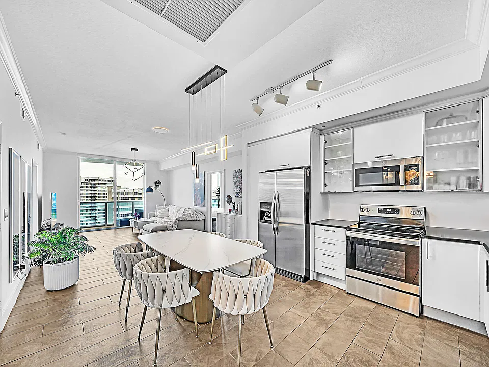 1945 S Ocean Dr #1803