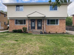 7032 Brandywine Rd, Parma Heights, OH 44130