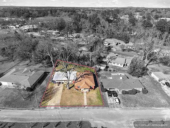 2nd image of 207 Lafayette Blvd