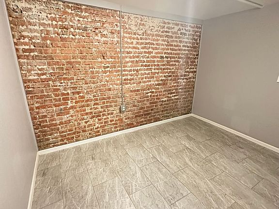 3rd image of 122 S Broadway #126C