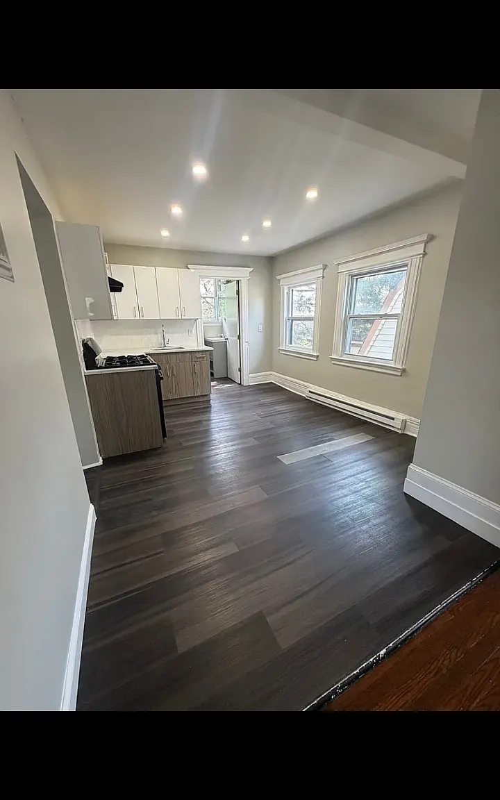 3 bed, $2,450 — Photo 3