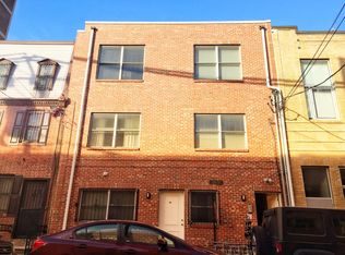 1223 Wood St APT 1B, Philadelphia, PA 19107