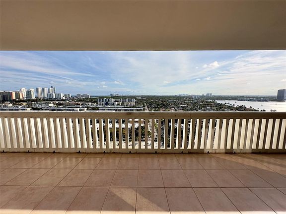 2nd image of 2000 Island Blvd APT 1808