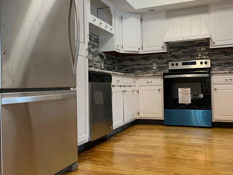 55701 Brink Ave — Photo 3