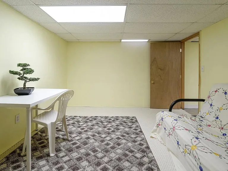 4079 Crystal Creek Dr — Photo 3