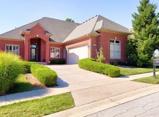302 Lanai Ct, Louisville, KY 40245