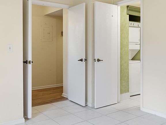 5th image of 10118 Mangrove Drive #105