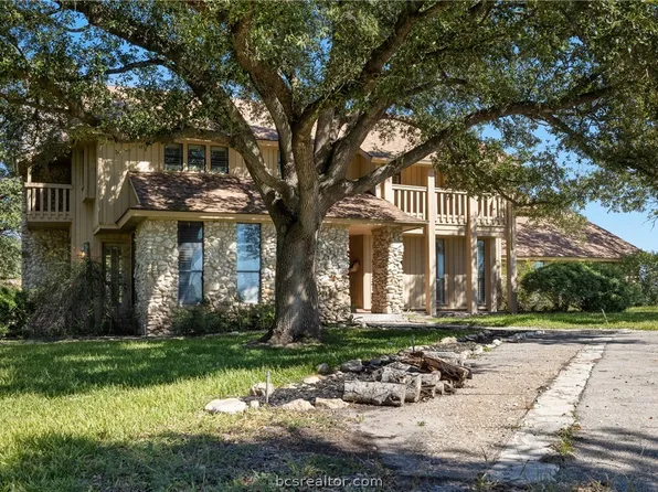 6773 Sunshine Valley Ln, Navasota, TX 77868