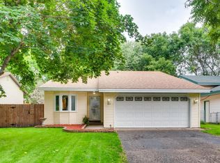 9516 Monroe St NE, Blaine, MN 55434