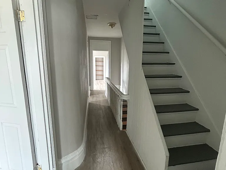187 Allegheny Ave — Photo 5