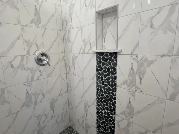 165 Vroom Street image 11 of 11