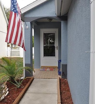 3rd image of 10835 Newbridge Dr