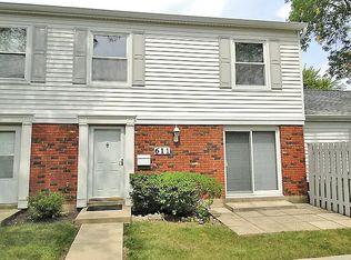 611 Academy Ct #1, Schaumburg, IL 60194