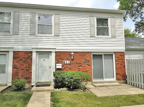 611 Academy Ct #1, Schaumburg, IL 60194